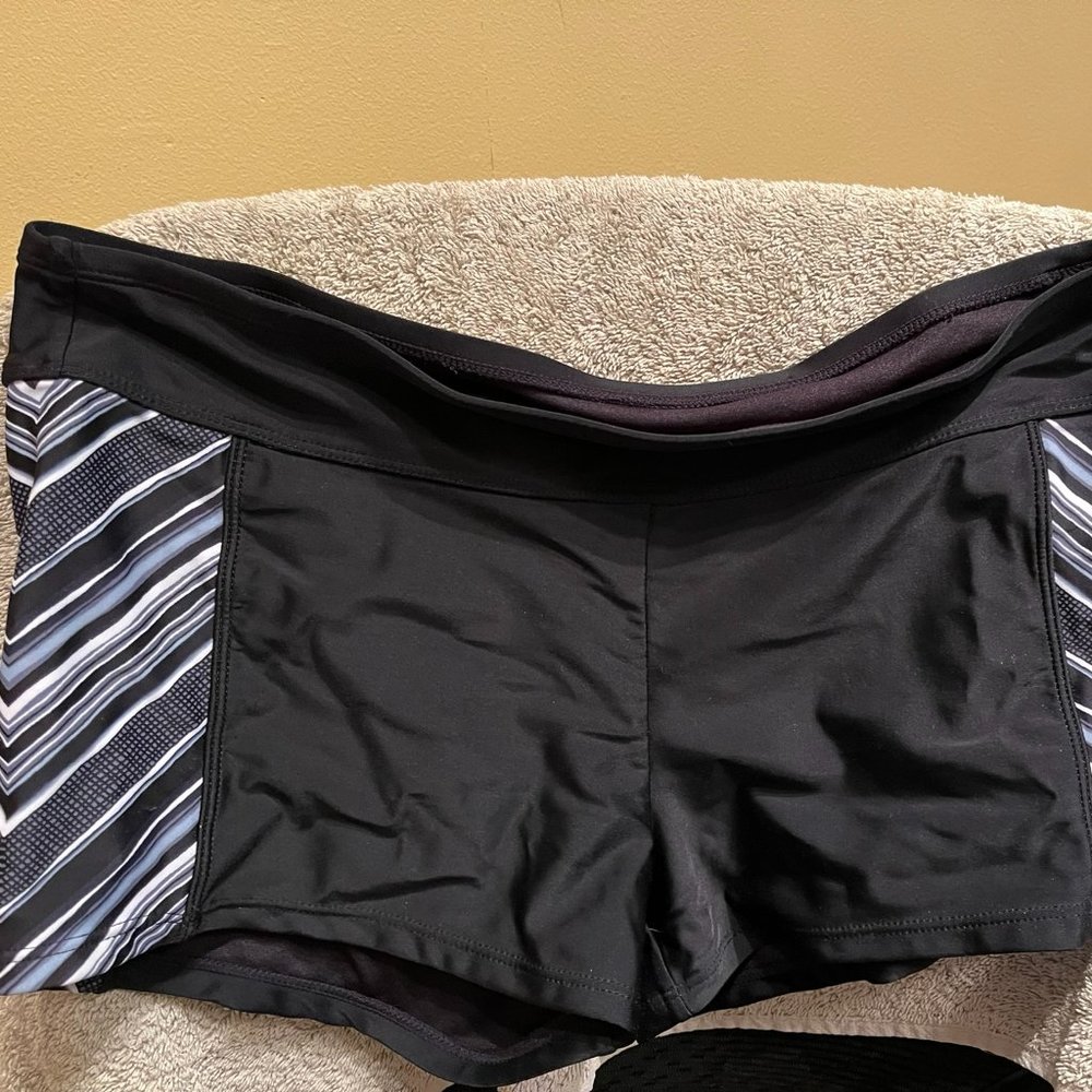 Mossimo boyshort swim bottoms, size Medium M